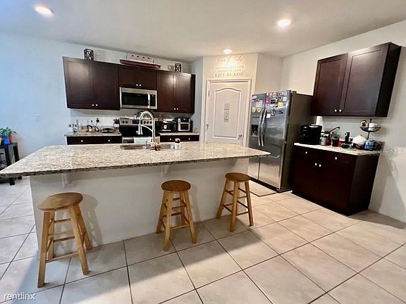 5th image of 5130R Fiddlewood Way