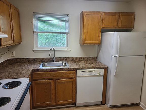 5th image of 2239 Pine Shore Ct #2B-1Ba