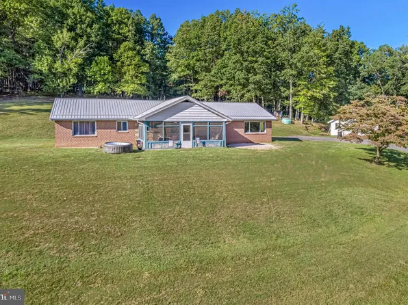 9304 Knobley Rd, Keyser, WV 26726