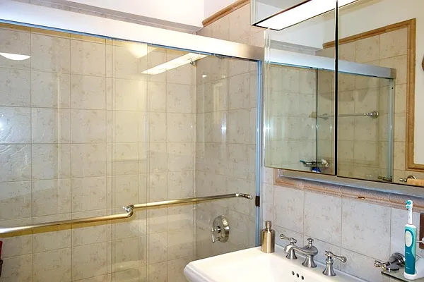Sold by Corcoran | media 14