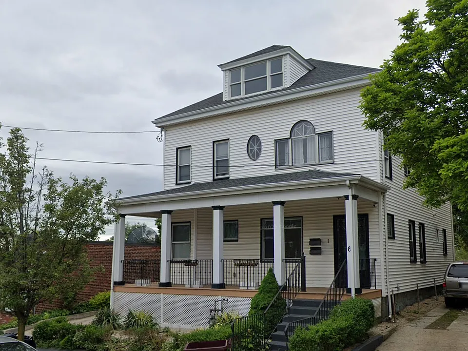 6 Malden St #2
