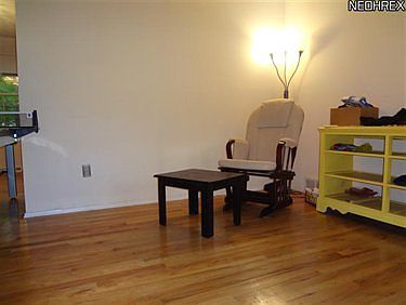 4th image of 1091 Hillrock Dr
