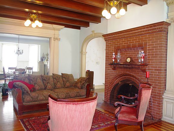 5th image of 112 Saratoga Ave