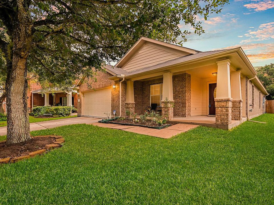 1st image of 7922 Linden Oaks Ln