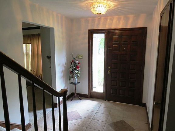 3rd image of 166 Firestone Dr