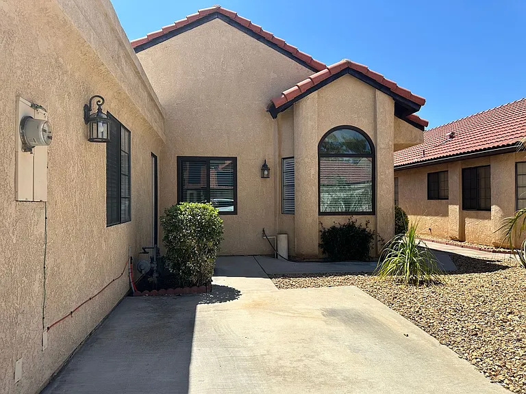 11630 Pepper Ln — Photo 1