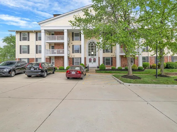 15631 Hedgeford Ct APT 2, Chesterfield, MO 63017