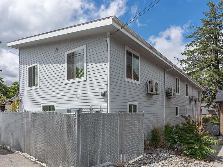 Wall Street Townhomes — Photo 27
