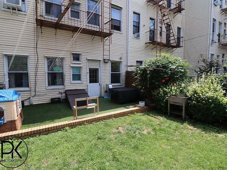 149 Norman Ave #1L — Photo 15