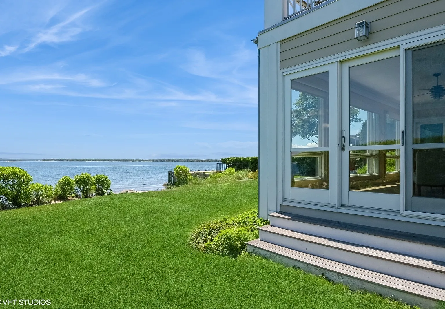 Stunning Beachfront Rental! — Photo 3