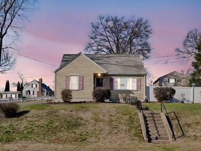 103 Pinehurst Avenue, New Britain, CT, 06053