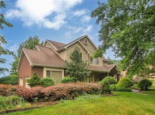 2000 High Pointe Ct, Murrysville, PA 15668
