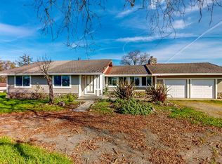 528 Irwin Ln, Santa Rosa, CA 95401
