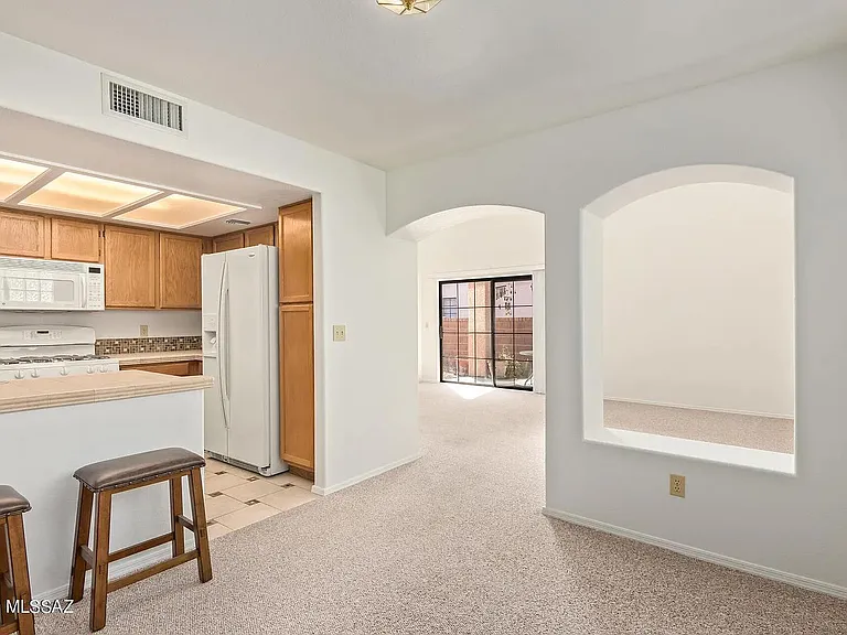 237 N Ashbury Ln — Photo 14