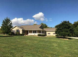 8878 N 1220th Ln, Mount Carmel, IL 62863