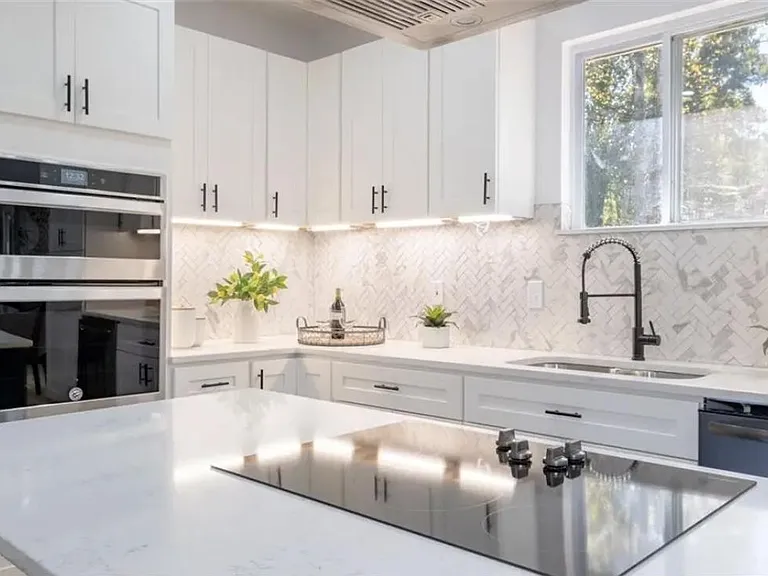763 Center Hill Ave NW — Photo 12
