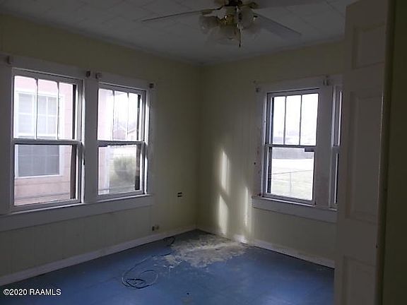 5th image of 216 Landry Dr