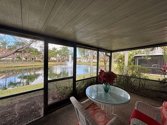 3rd image of 7390 Pinewalk Dr S