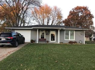 148 Holiday Dr, Edwardsville, IL 62025