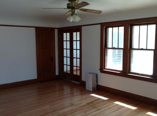 5630 W Mitchell St, West Allis, WI 53214