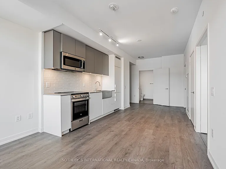 270 Dufferin St #303 — Photo 13