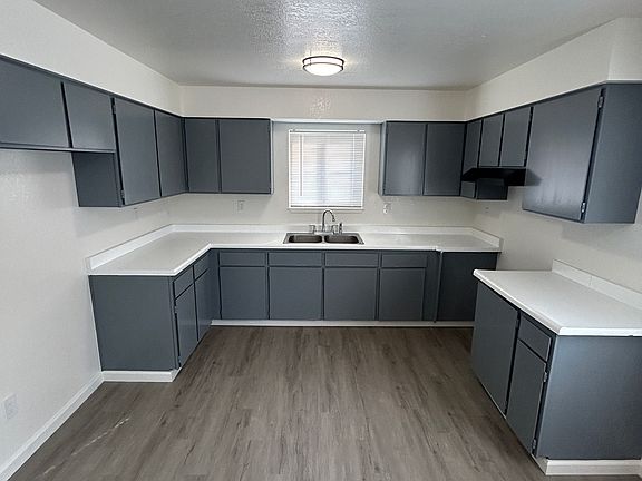 4th image of 10995 Palm St #10995