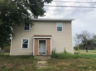 120 State St, Carbon Cliff, IL 61239