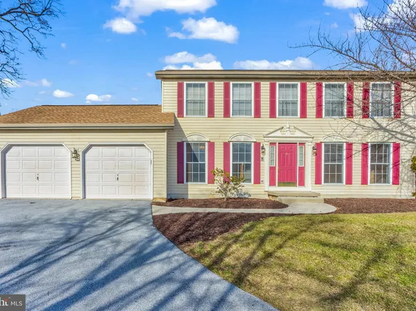 1912 Laurel Glen Dr, Harrisburg, PA 17110