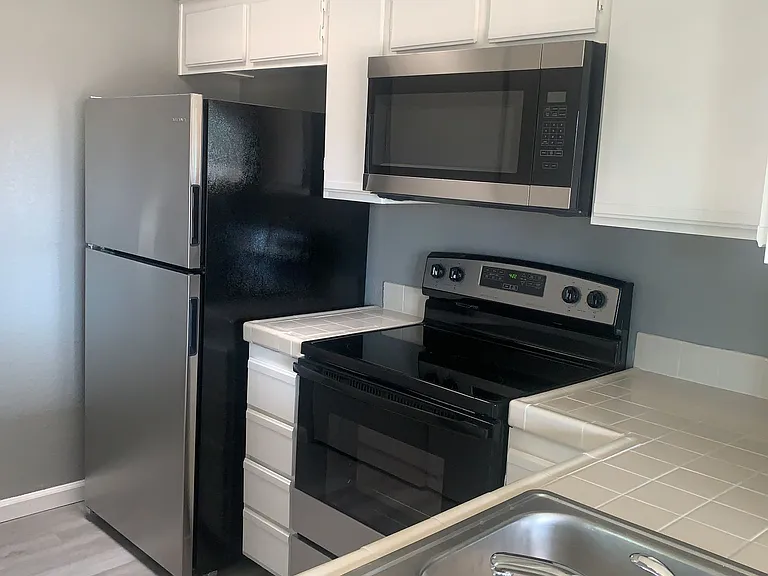 1964 Las Palmas Ln #241 — Photo 4