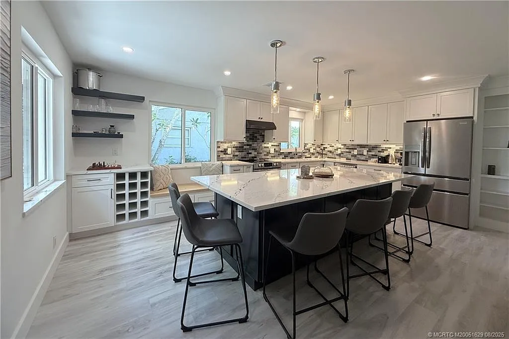 2 bed, 2.0 bath, 1309 sqft, $4,300 — Photo 3