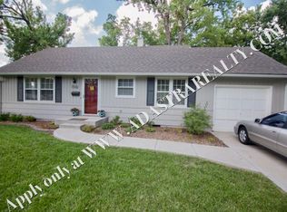 7332 Glenwood Ln, Overland Park, KS 66204