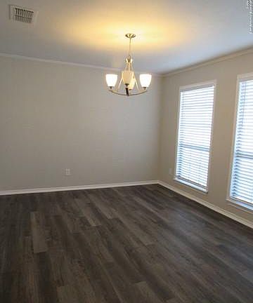 5th image of 13423 Pebble Cir