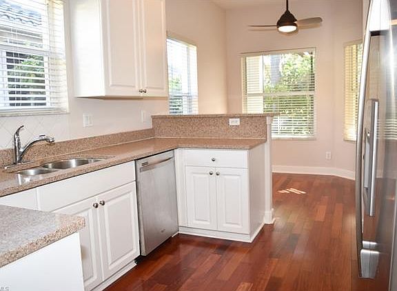 5th image of 789 Vistana Cir