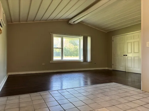 2405 Lewis Ave Unit W, Zion, IL 60099