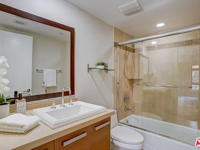 8788 Shoreham Dr #23 — Photo 10