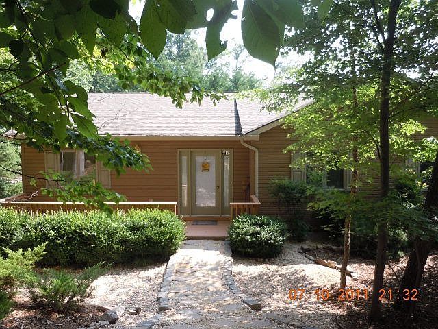 1st image of 211 Bethel Ln