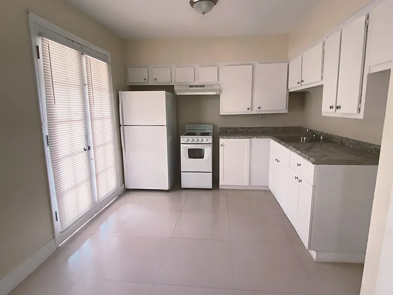 2295 Candlewyck Cir #2250-3 — Photo 1