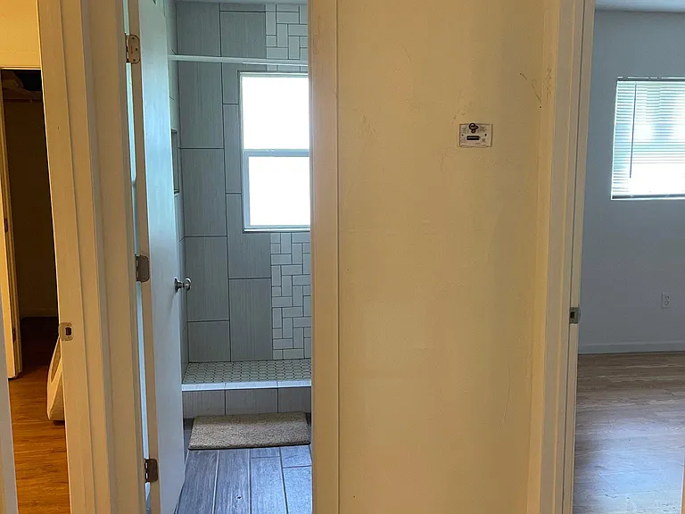 2515 N Fonshill Ave — Photo 9