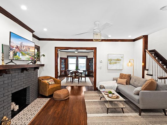 2nd image of 10609 Clifton Blvd