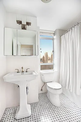 Rented by Compass | media 22