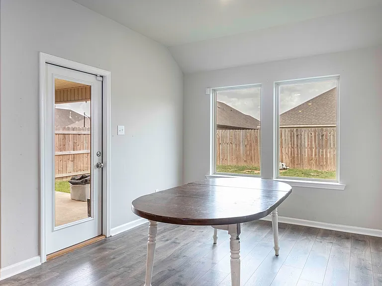 102 Border Ct — Photo 6