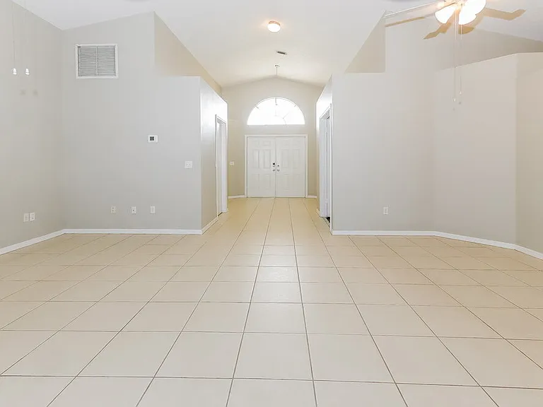 12996 Meadowbreeze Dr — Photo 5