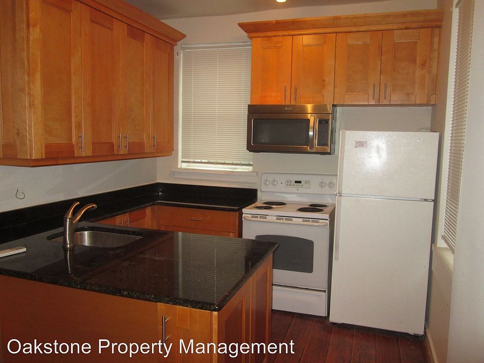 1st image of 1101 W Clay St APT B