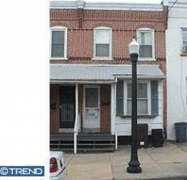 1st image of 833 Morrow St