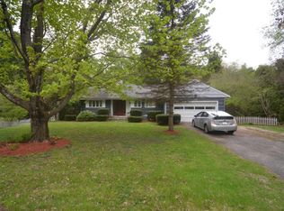 182 E New Lenox Rd, Pittsfield, MA 01201