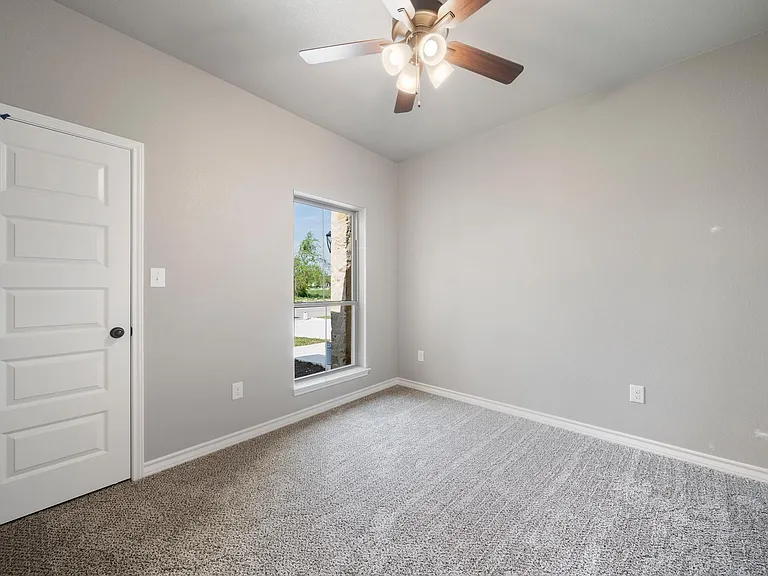 2615 Bolzano Trl — Photo 11