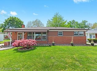 36870 Greenbush Ct, Wayne, MI 48184