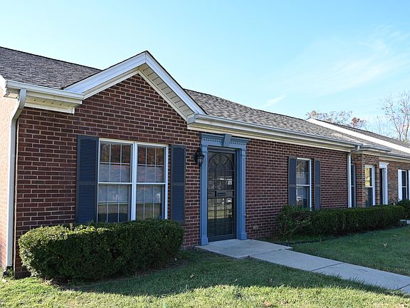 2nd image of 237 Waveland Ave APT 101