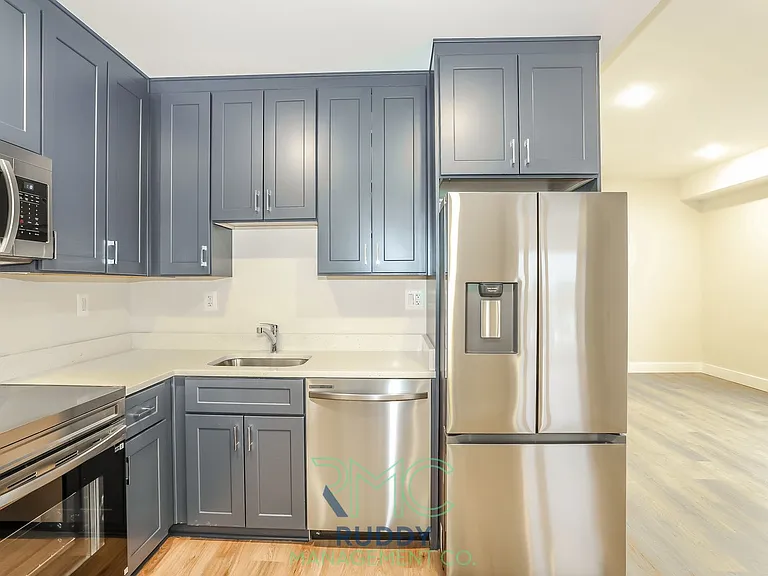 52nd Street Residences — Photo 23