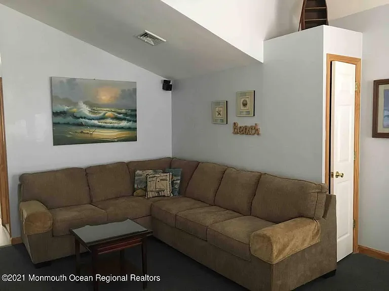 61 Fielder Ave #2 — Photo 5